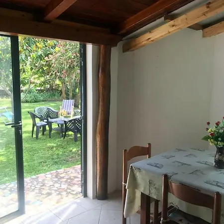 Macri Apartment Brattiro